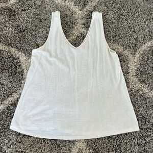 Lilly Pulitzer Gigi White V-Neck Tank Top